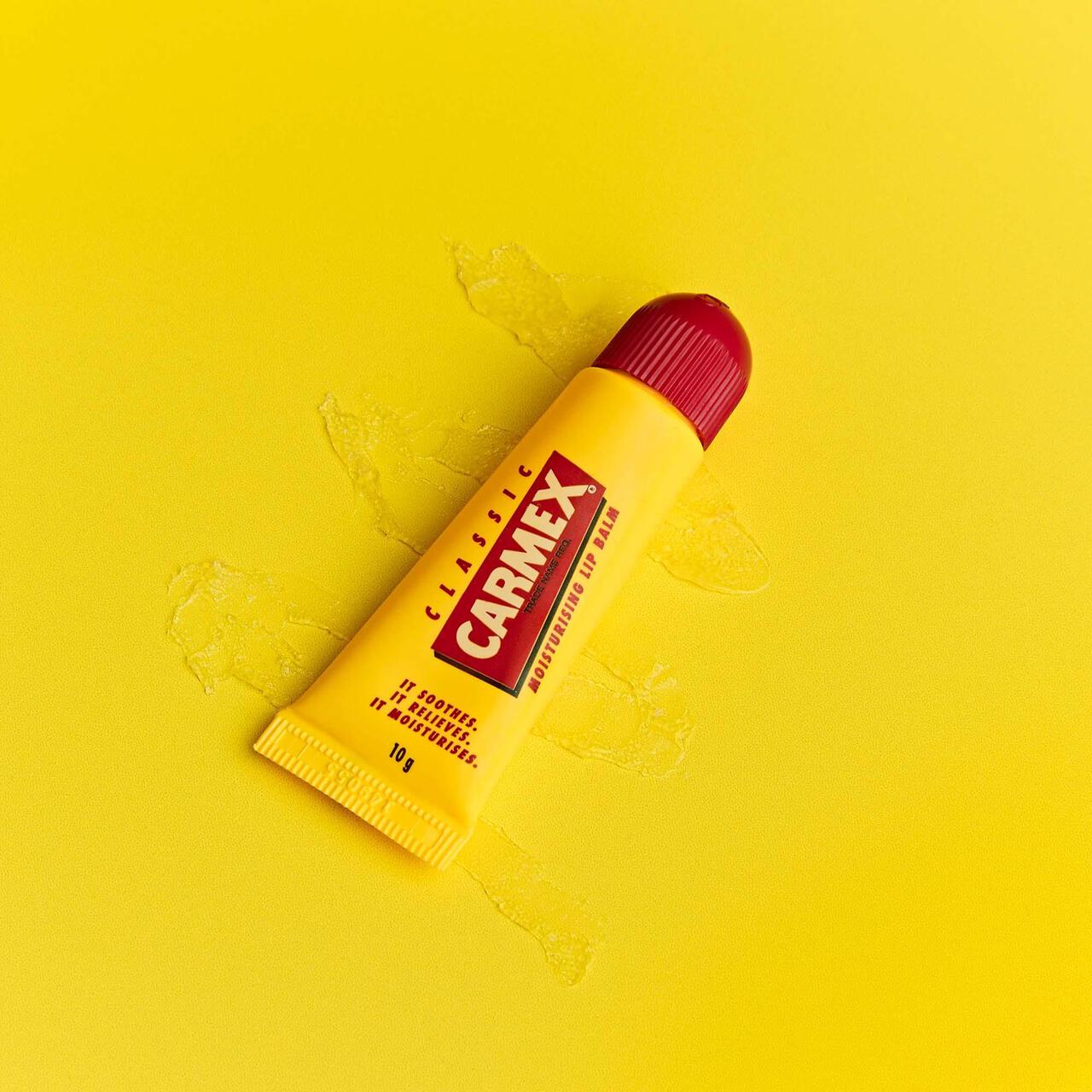 LE TUBE CLASSIQUE CARMEX