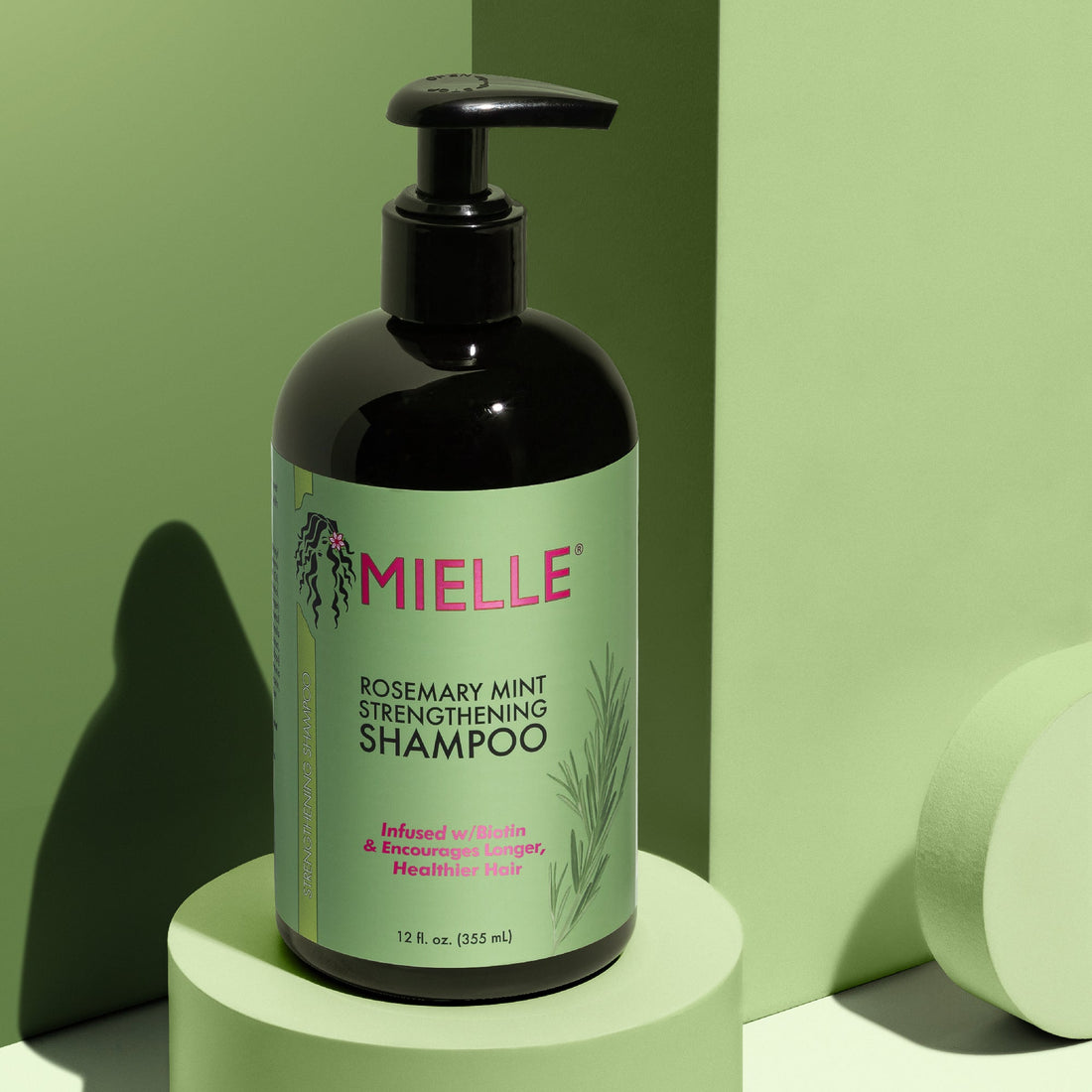 Mielle EU Label Rosemary Mint Strengthening Shampoo