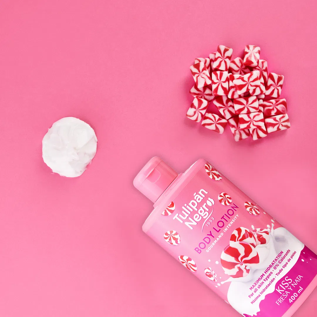 Body Lotion Tulipán Negro Fresa y Nata 400 ml